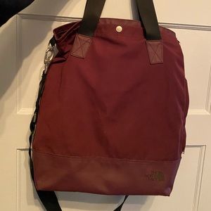 The North Face Tote in Burgundy